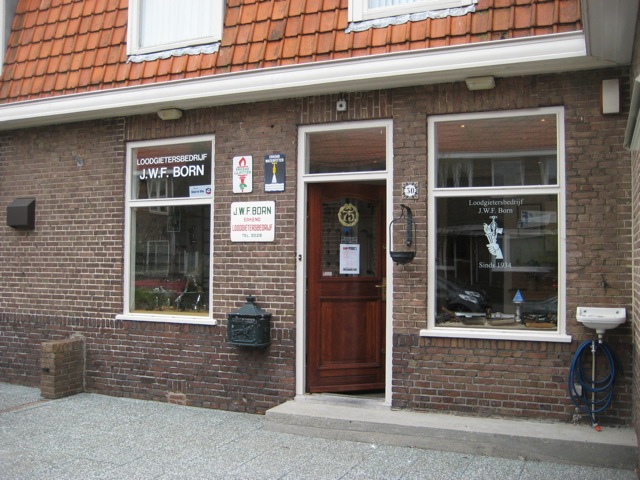 Loodgieters winkel JWF Born